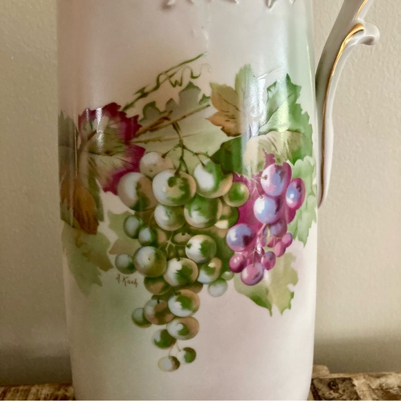Vintage A&C Bavaria Pitcher with 3 Cups Grape Motif - Picture 6 of 17